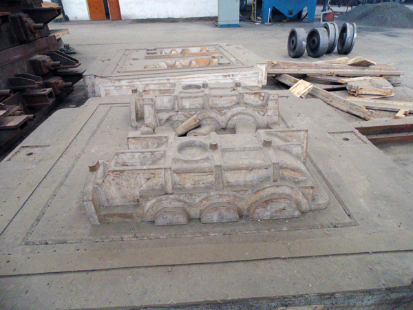 Mold for casting reducer housing